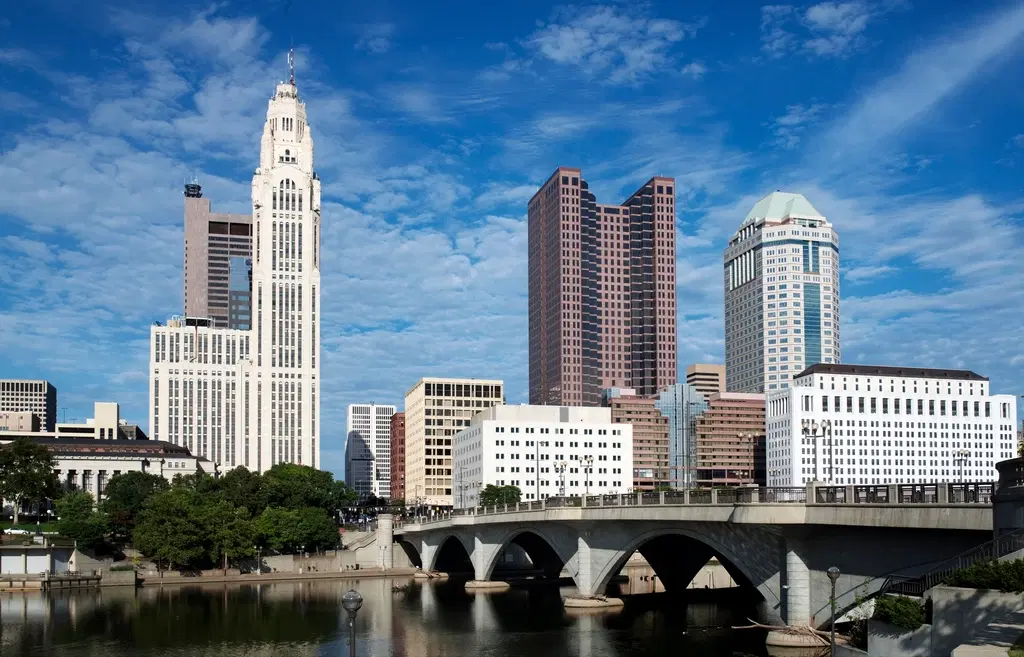 The Columbus, Ohio skyline with the LeVeque Tower above the Scioto River